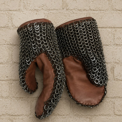 9mm Riveted Mild Steel Chainmail Gloves – Medieval Ren Faire, LARP & Cosplay Armor