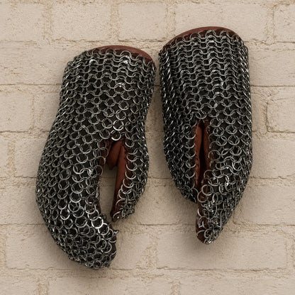 9mm Riveted Mild Steel Chainmail Gloves – Medieval Ren Faire, LARP & Cosplay Armor