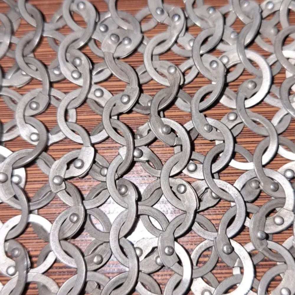 Stainless Steel Chainmail Hauberk – 9mm Flat Riveted Rings with Open Zigzag Design