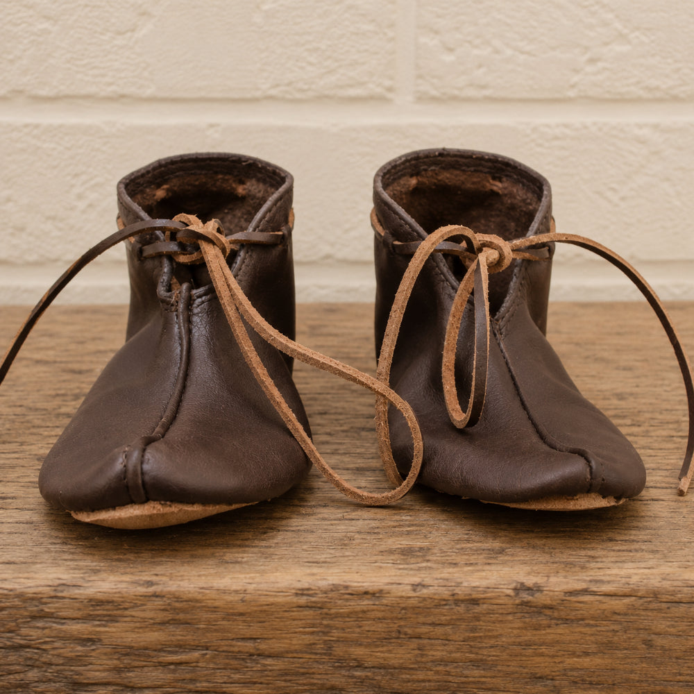 Handmade Natural Leather Viking Turn Shoes – Authentic Medieval Footwear for Ren Faire, LARP, Cosplay & Historical Costumes