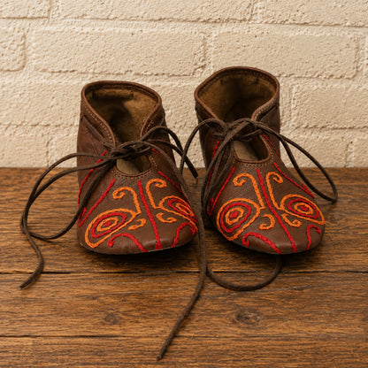 Handmade Viking Leather Shoes | Embroidered Haithabu Medieval Footwear | Historical Reenactment Boots for LARP, SCA & Cosplay