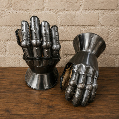 Hourglass Gauntlets – Medieval Knight Hand Armor for LARP & Reenactment