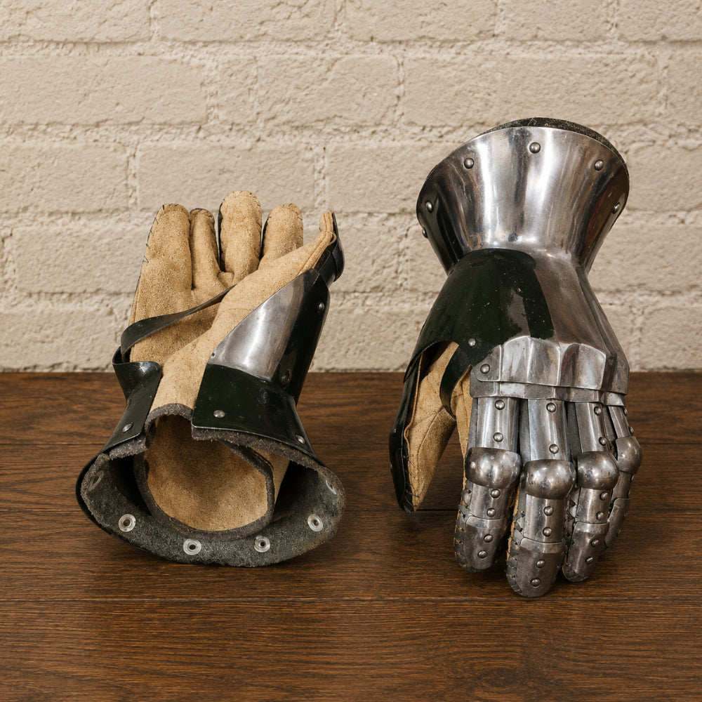 Hourglass Gauntlets – Medieval Knight Hand Armor for LARP & Reenactment