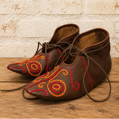 Handmade Viking Leather Shoes | Embroidered Haithabu Medieval Footwear | Historical Reenactment Boots for LARP, SCA & Cosplay