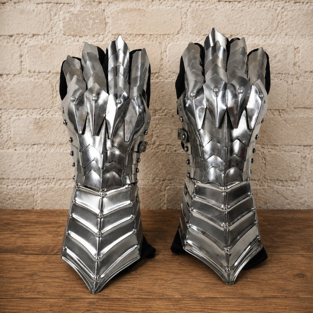 Medieval Steel Gauntlets – Polished Knight Armor Gloves for Reenactment