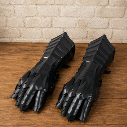 Medieval Steel Gauntlets – Polished Knight Armor Gloves for Reenactment