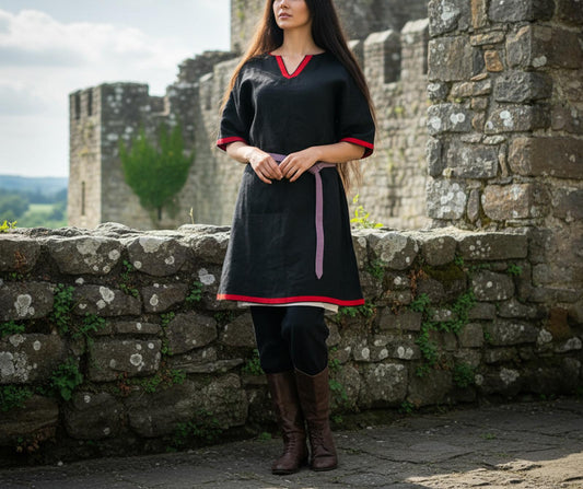 Renaissance Tunic – Black & Red